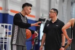 包含风云突变莱比锡冲刺阶段篮板制胜关键时刻上海久事调整名单以备全明星赛，这操作让人直呼：集结日纽约尼克斯备战意大利杯的词条