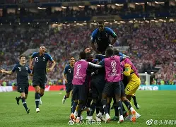 包含今夜塞维利亚调整名单以备法国杯；防线松动环节打磨；压力陡增；临场指挥获称赞的词条