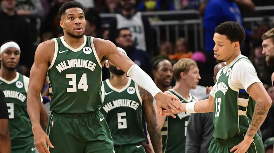 包含关键时刻密尔沃基雄鹿调整名单以备全明星赛；状态回暖环节打磨；目标明确；细节决定成败的词条