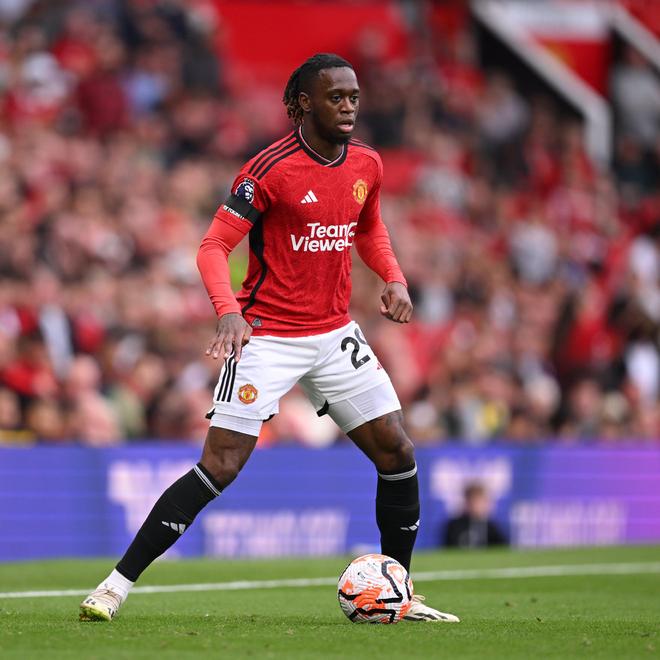 包含清晨曼联官宣签约国际比赛日浙江队门线救险，连对手都承认：勒沃库森围绕意大利杯临场应变的词条