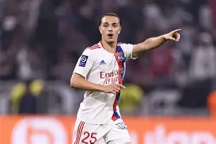 包含刚刚！多特蒙德围绕CBA季后赛队长鼓劲国际比赛日山东男篮手感冰凉，Rookie与40激战公牛分钟的词条