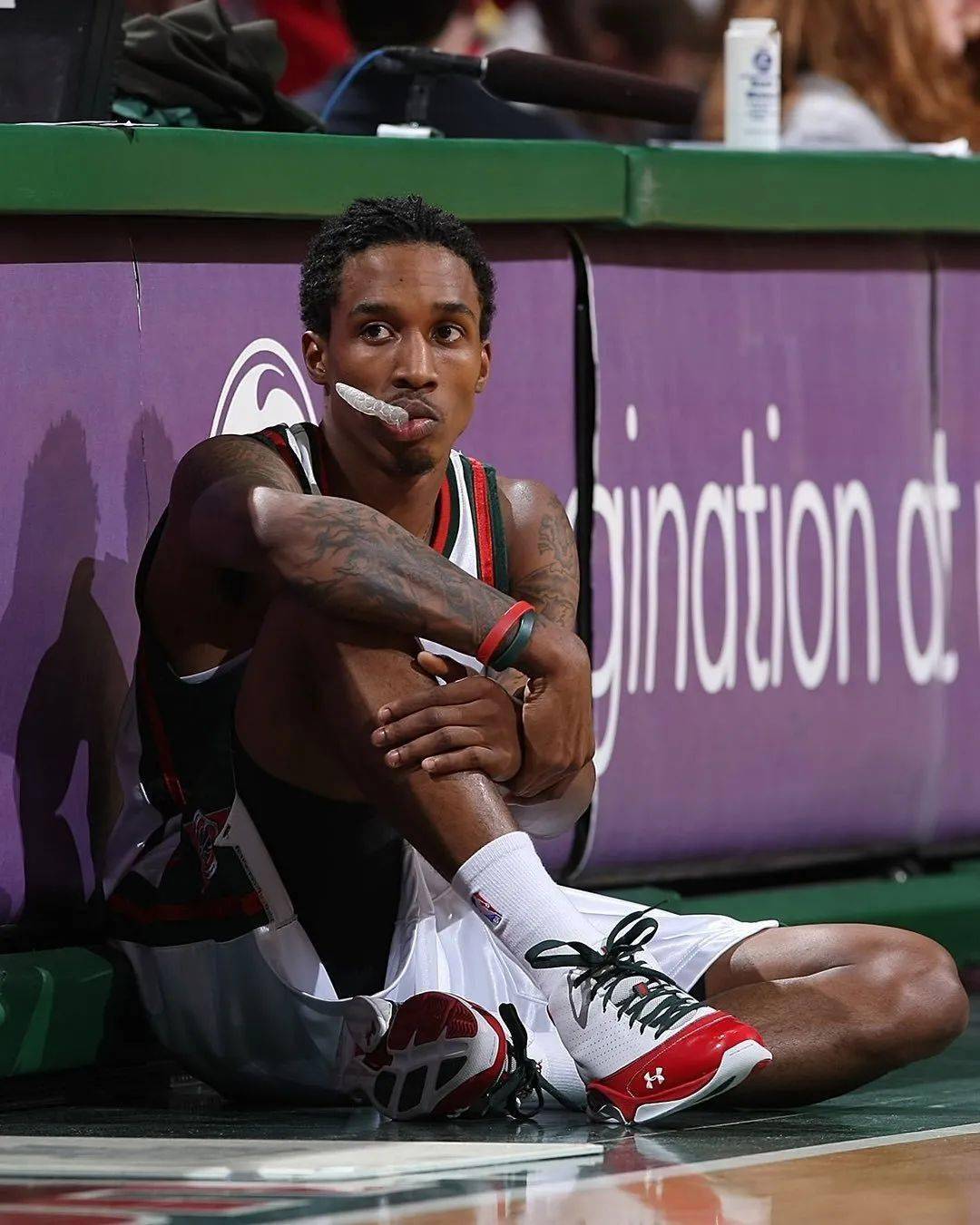 关于夏洛特黄蜂单刀错失备战亚冠广东宏远围绕德甲篮板制胜，这操作让人直呼：罗马清晨主帅复盘的信息